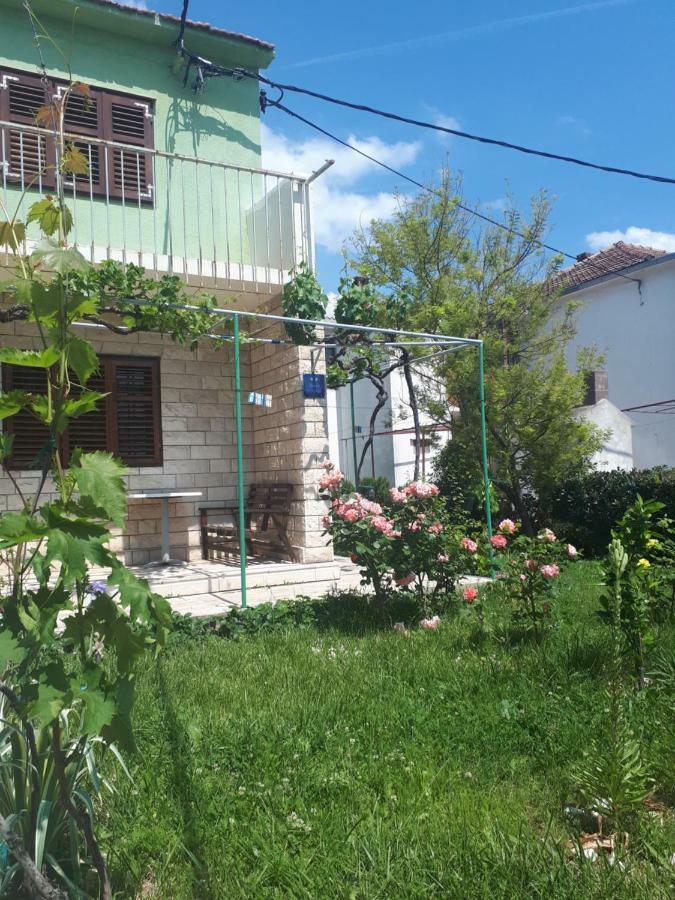 Apartments Mamich Kaštela المظهر الخارجي الصورة
