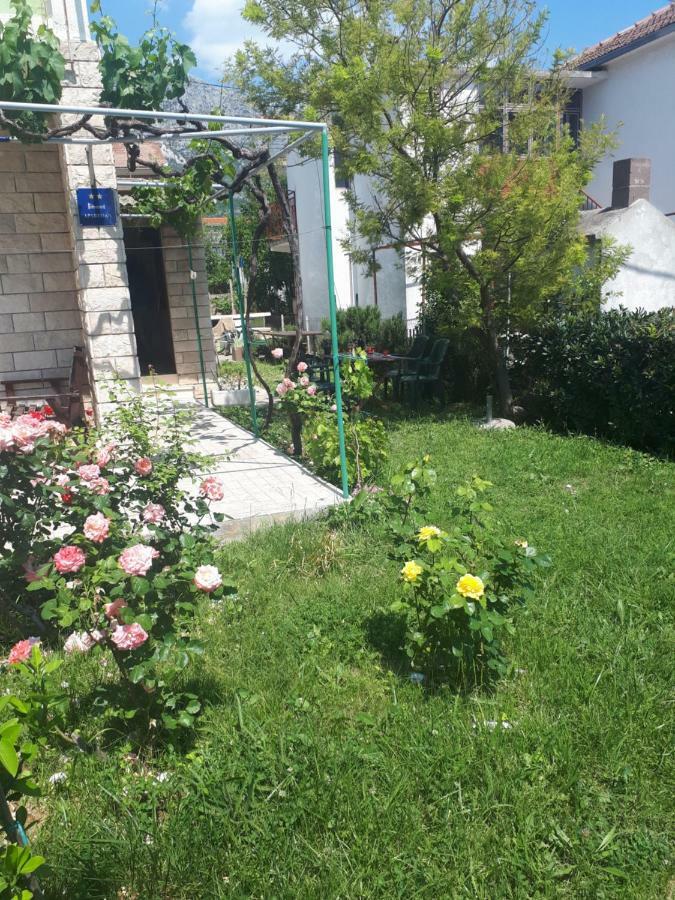 Apartments Mamich Kaštela المظهر الخارجي الصورة